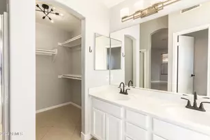 3212 E Oraibi Dr, Phoenix, AZ 85050 - Photo 22