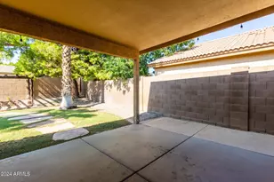 3212 E Oraibi Dr, Phoenix, AZ 85050 - Photo 24