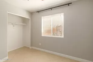 3212 E Oraibi Dr, Phoenix, AZ 85050 - Photo 18