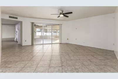 9611 W Terrace Lane, Sun City, AZ 85373 - Photo 12