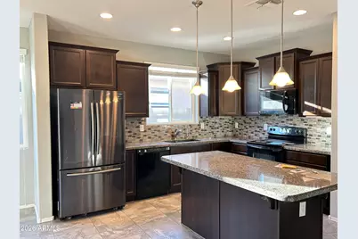 11741 W Chase Lane, Avondale, AZ 85323 - Photo 10