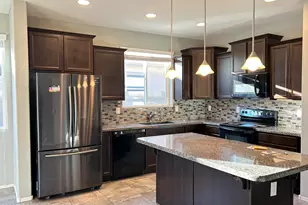 11741 W Chase Ln, Avondale, AZ 85323 - Photo 10