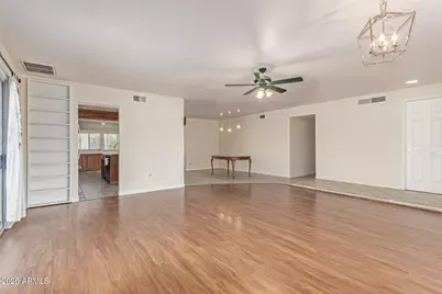 2300 E Concorda Drive, Tempe, AZ 85282 - Photo 8