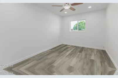 15046 N 28th Avenue, Phoenix, AZ 85053 - Photo 12