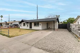 2525 N 47th Dr, Phoenix, AZ 85035 - Photo 2