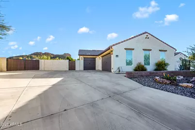 565 W Perkins Street, San Tan Valley, AZ 85143 - Photo 10