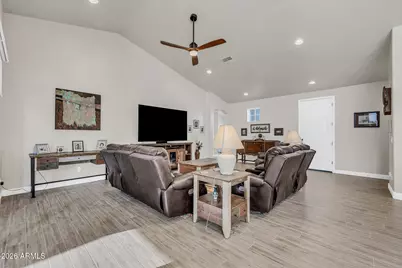 565 W Perkins Street, San Tan Valley, AZ 85143 - Photo 24