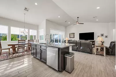 565 W Perkins Street, San Tan Valley, AZ 85143 - Photo 28