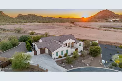 565 W Perkins Street, San Tan Valley, AZ 85143 - Photo 1