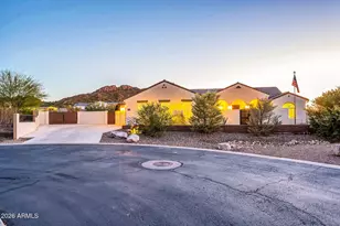 565 W Perkins St, San Tan Valley, AZ 85143 - Photo 4