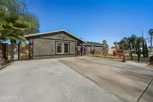 2970 N 53rd Dr, Phoenix, AZ 85031 - Photo 2