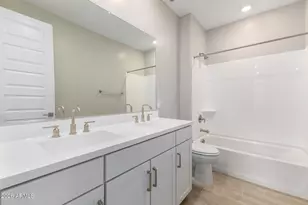 5818 E Zachary Dr, Phoenix, AZ 85054 - Photo 30