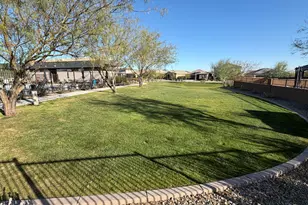 5818 E Zachary Dr, Phoenix, AZ 85054 - Photo 58