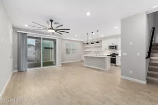 5818 E Zachary Dr, Phoenix, AZ 85054 - Photo 14