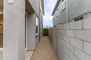 5818 E Zachary Dr, Phoenix, AZ 85054 - Photo 38