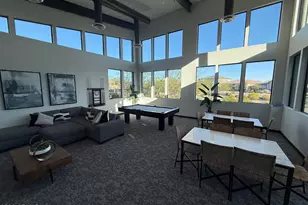 5818 E Zachary Dr, Phoenix, AZ 85054 - Photo 52