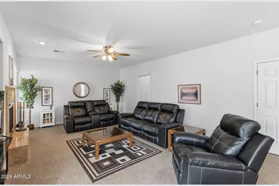 2212 W Blaylock Drive, Phoenix, AZ 85085 - Photo 22