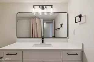 1023 E Larkspur Ln, Tempe, AZ 85288 - Photo 16