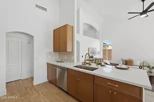 5261 W Shannon Ct, Chandler, AZ 85226 - Photo 12