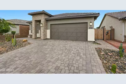 16537 W Hayley Way, Goodyear, AZ 85338 - Photo 2