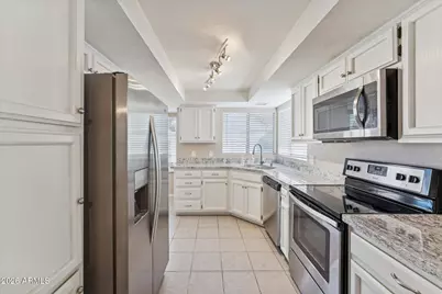 6040 W Desert Cove Avenue, Glendale, AZ 85304 - Photo 10