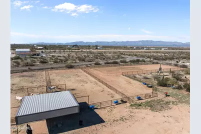 51539 W Donald Road, Aguila, AZ 85320 - Photo 10
