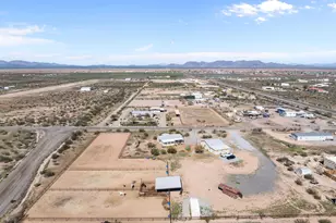 51539 W Donald Rd, Aguila, AZ 85320 - Photo 6
