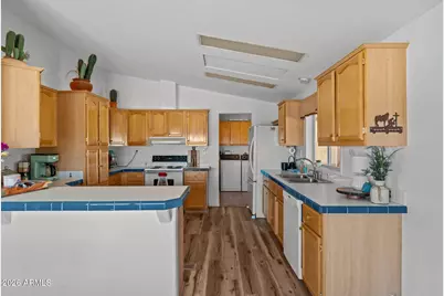 51539 W Donald Road, Aguila, AZ 85320 - Photo 24