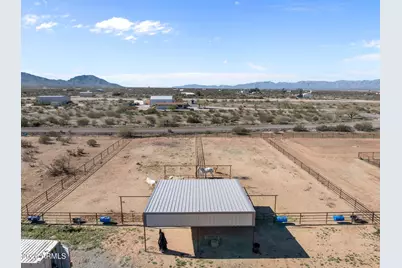 51539 W Donald Road, Aguila, AZ 85320 - Photo 12
