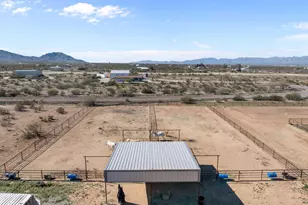 51539 W Donald Rd, Aguila, AZ 85320 - Photo 12