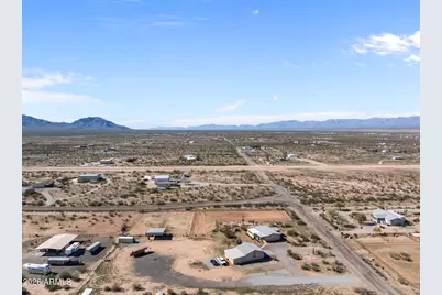 51539 W Donald Road, Aguila, AZ 85320 - Photo 2