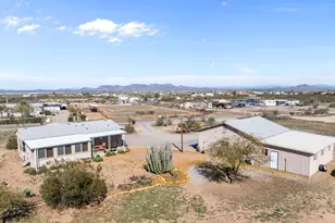 51539 W Donald Rd, Aguila, AZ 85320 - Photo 16