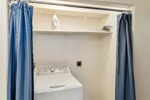 349 N Valley Dr, Apache Junction, AZ 85120 - Photo 16