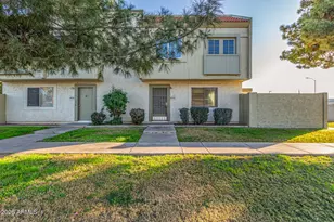 4898 W Palo Verde Dr, Glendale, AZ 85301 - Photo 2