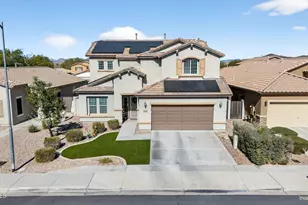 10840 W Saddlehorn Rd, Peoria, AZ 85383 - Photo 2