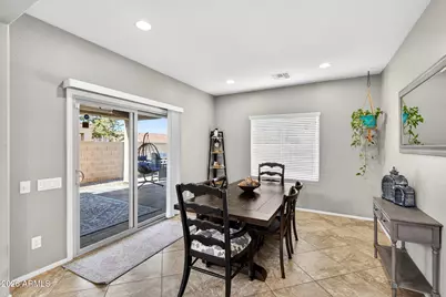 10840 W Saddlehorn Road, Peoria, AZ 85383 - Photo 12