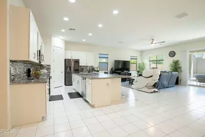 22419 N 97th Lane, Peoria, AZ 85383 - Photo 6