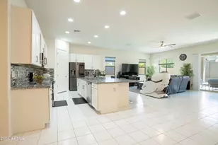 22419 N 97th Ln, Peoria, AZ 85383 - Photo 6