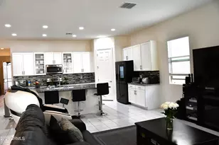 22419 N 97th Ln, Peoria, AZ 85383 - Photo 2