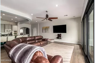 23917 N 24th Place, Phoenix, AZ 85024 - Photo 8