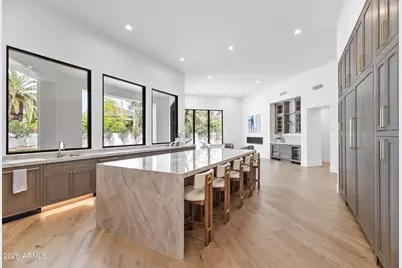 7180 E Belmont Avenue, Paradise Valley, AZ 85253 - Photo 8