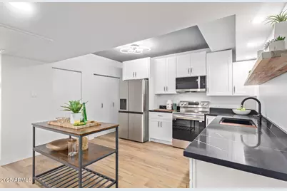 351 E Thomas Road #D208, Phoenix, AZ 85012 - Photo 12