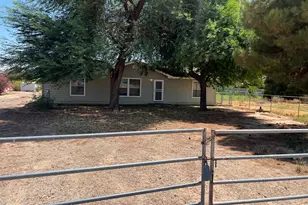 15543 W Orangewood Ave, Litchfield Park, AZ 85340 - Photo 2