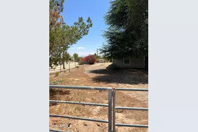 15543 W Orangewood Avenue, Litchfield Park, AZ 85340 - Photo 12