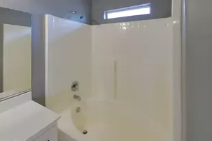 8610 W Echo Ln, Peoria, AZ 85345 - Photo 10