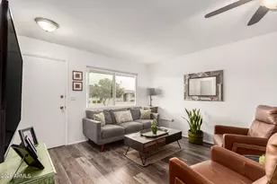 10864 W Santa Fe Dr, Sun City, AZ 85351 - Photo 12