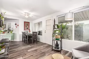 10864 W Santa Fe Dr, Sun City, AZ 85351 - Photo 8