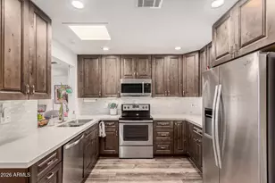 10864 W Santa Fe Dr, Sun City, AZ 85351 - Photo 14