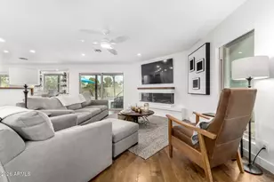 3220 E Hatcher Rd, Phoenix, AZ 85028 - Photo 12