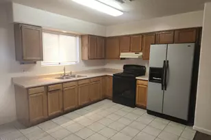 2531 W Morten Ave, Phoenix, AZ 85051 - Photo 8